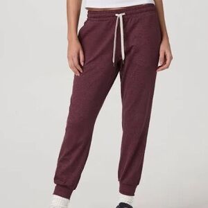 Women’s Vuori Performance Joggers In Ruby Heather - Size XS
